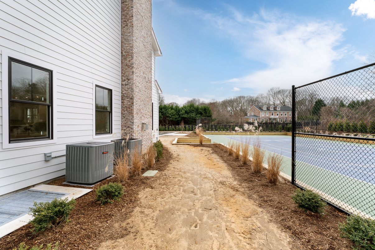 Exterior, Tennis Courts