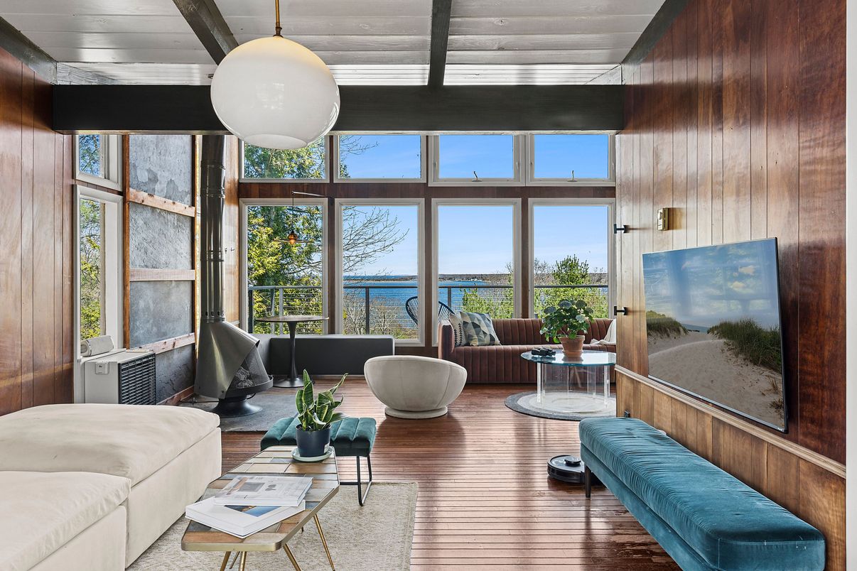 Interior, Living room, Pendant Lights, Water, Wood Texture Flooring, Wooden Walls