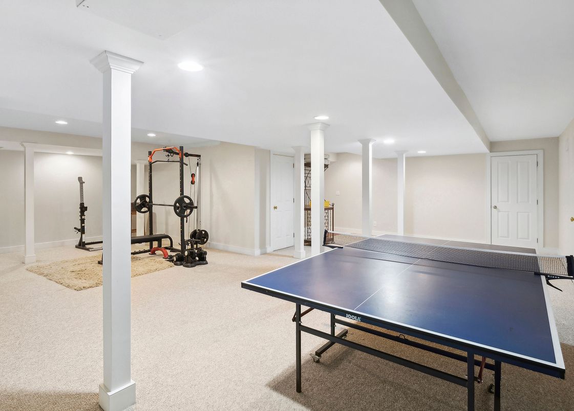 Fitness Equipment, Game Room, Interior, Recessed Lighting