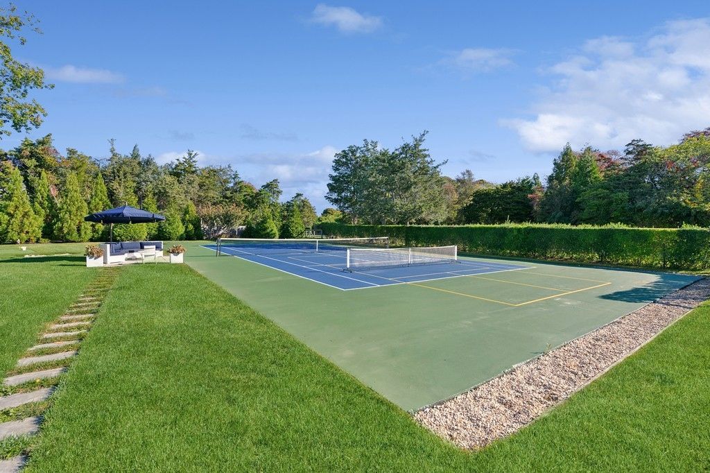 Exterior, Tennis Courts