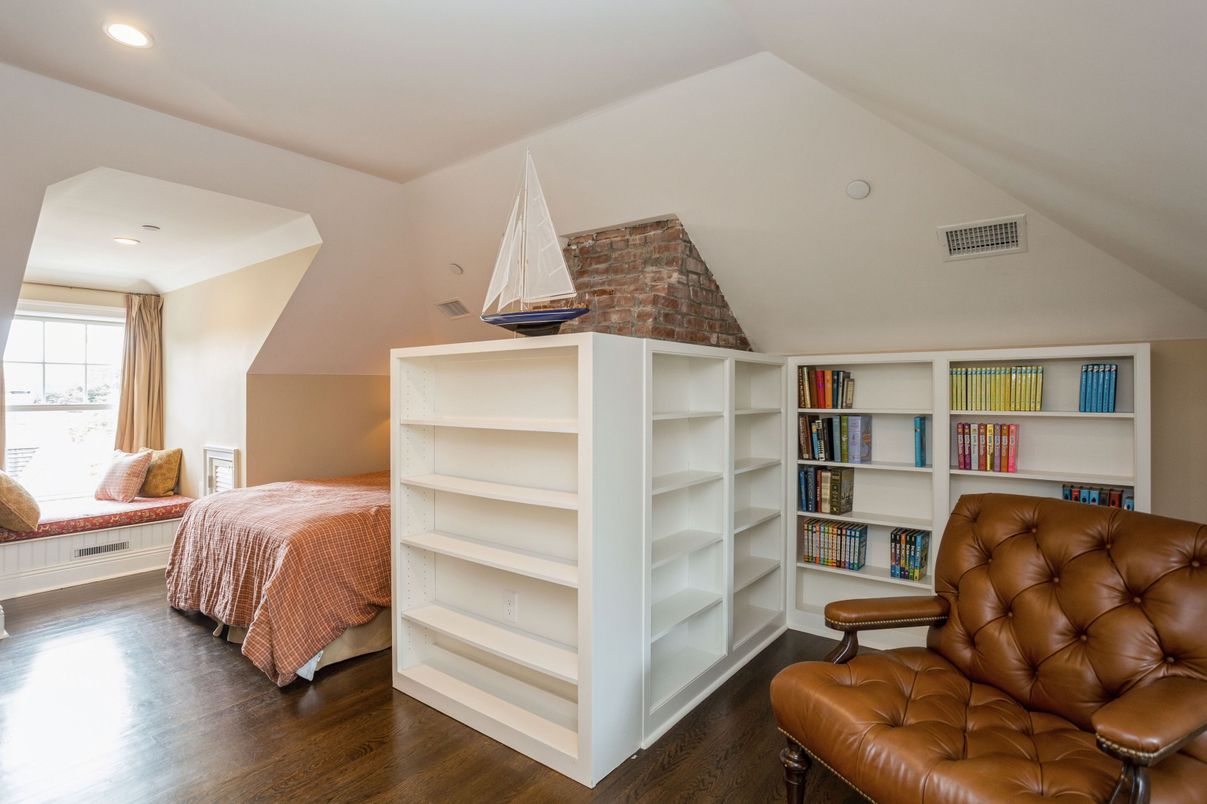 Bedroom, Fireplace, Interior, Recessed Lighting, Wood Texture Flooring