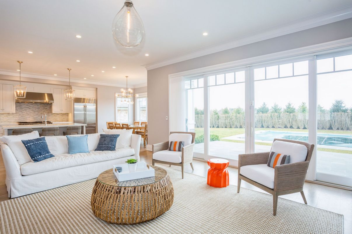 Dining room, Interior, Kitchen, Living room, Pendant Lights, Recessed Lighting, Stainless Steel Appliances