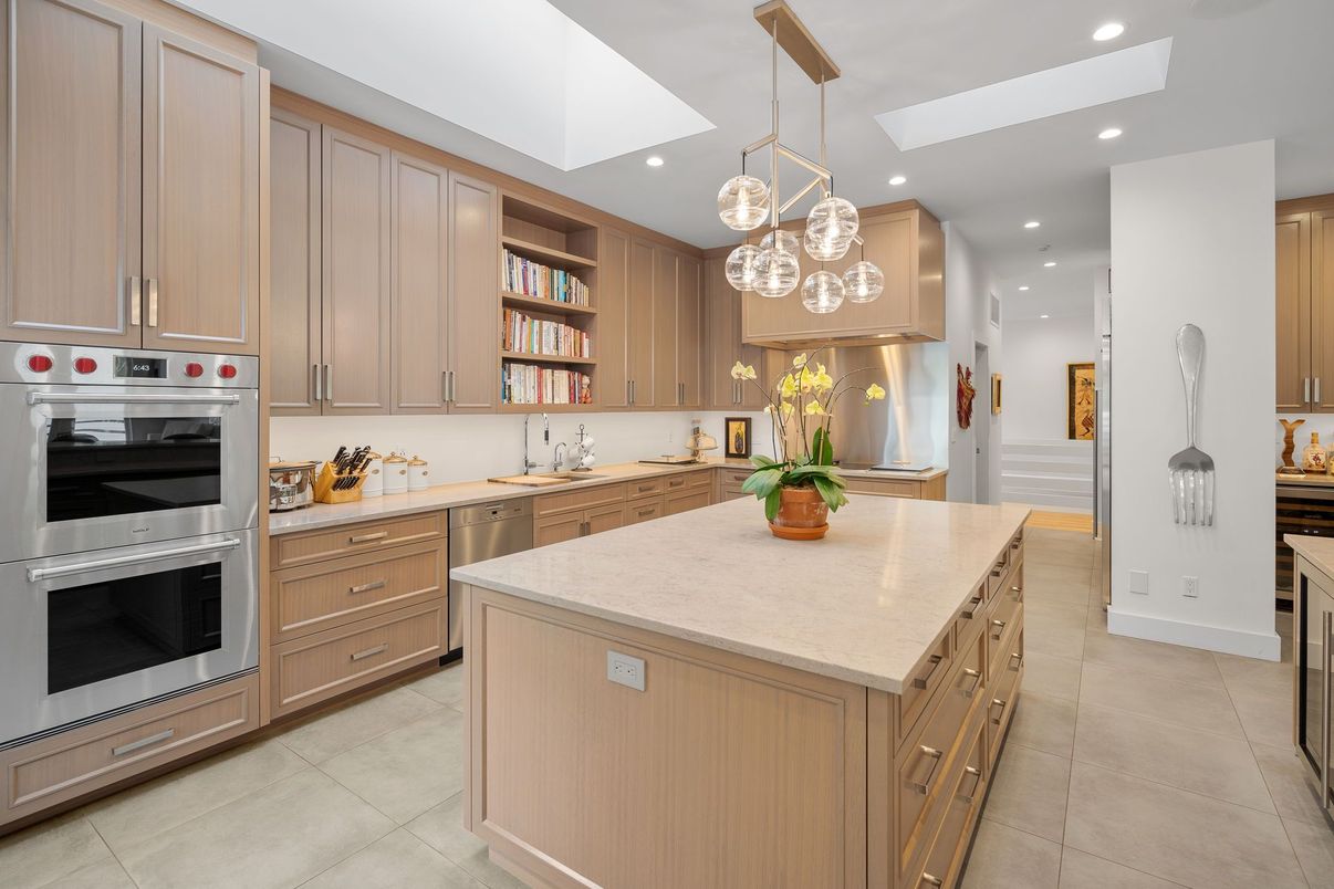 Interior, Kitchen, Pendant Lights, Recessed Lighting, Stainless Steel Appliances