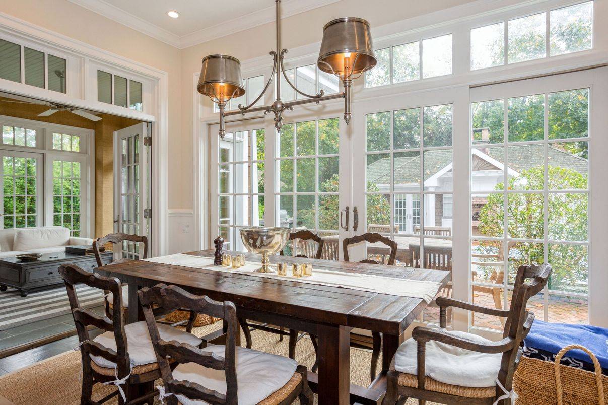 Chandelier, Dining room, Interior, Recessed Lighting, Wood Texture Flooring