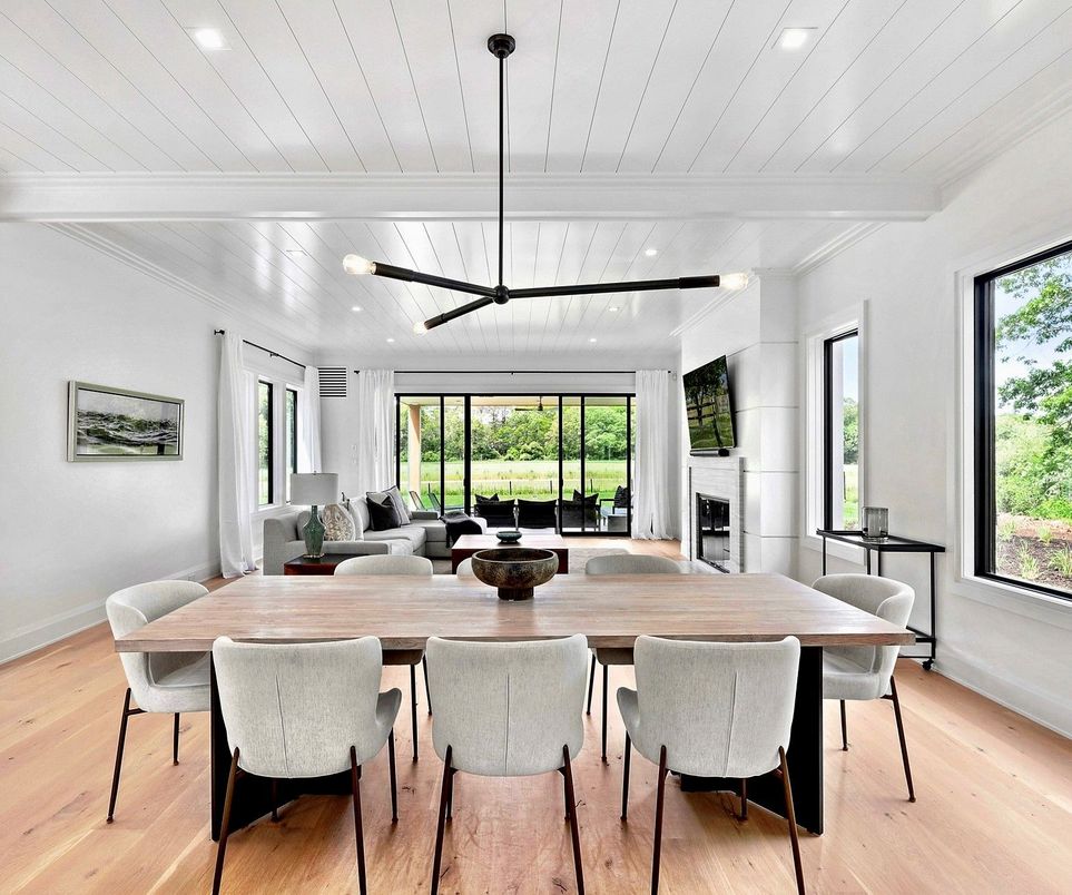 Dining room, Fireplace, Interior, Pendant Lights, Recessed Lighting, Wood Texture Flooring