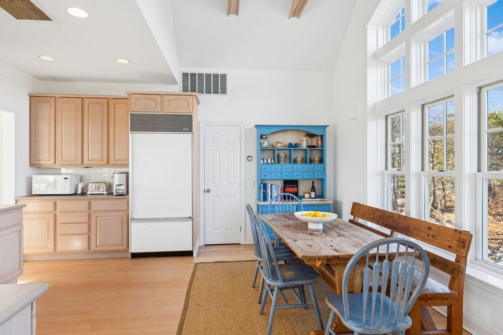 Dining room, Interior, Kitchen, Recessed Lighting, Wood Texture Flooring
