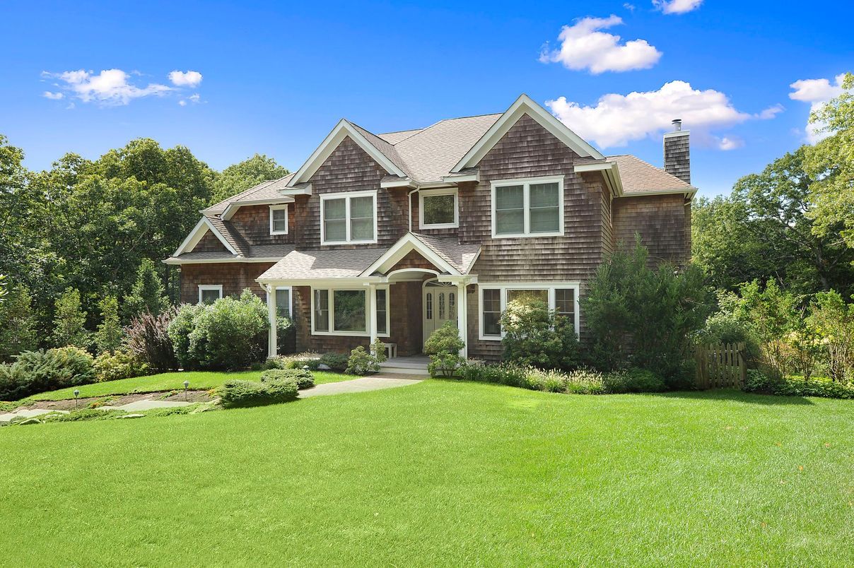 Exterior, Facade, Brick Traditional