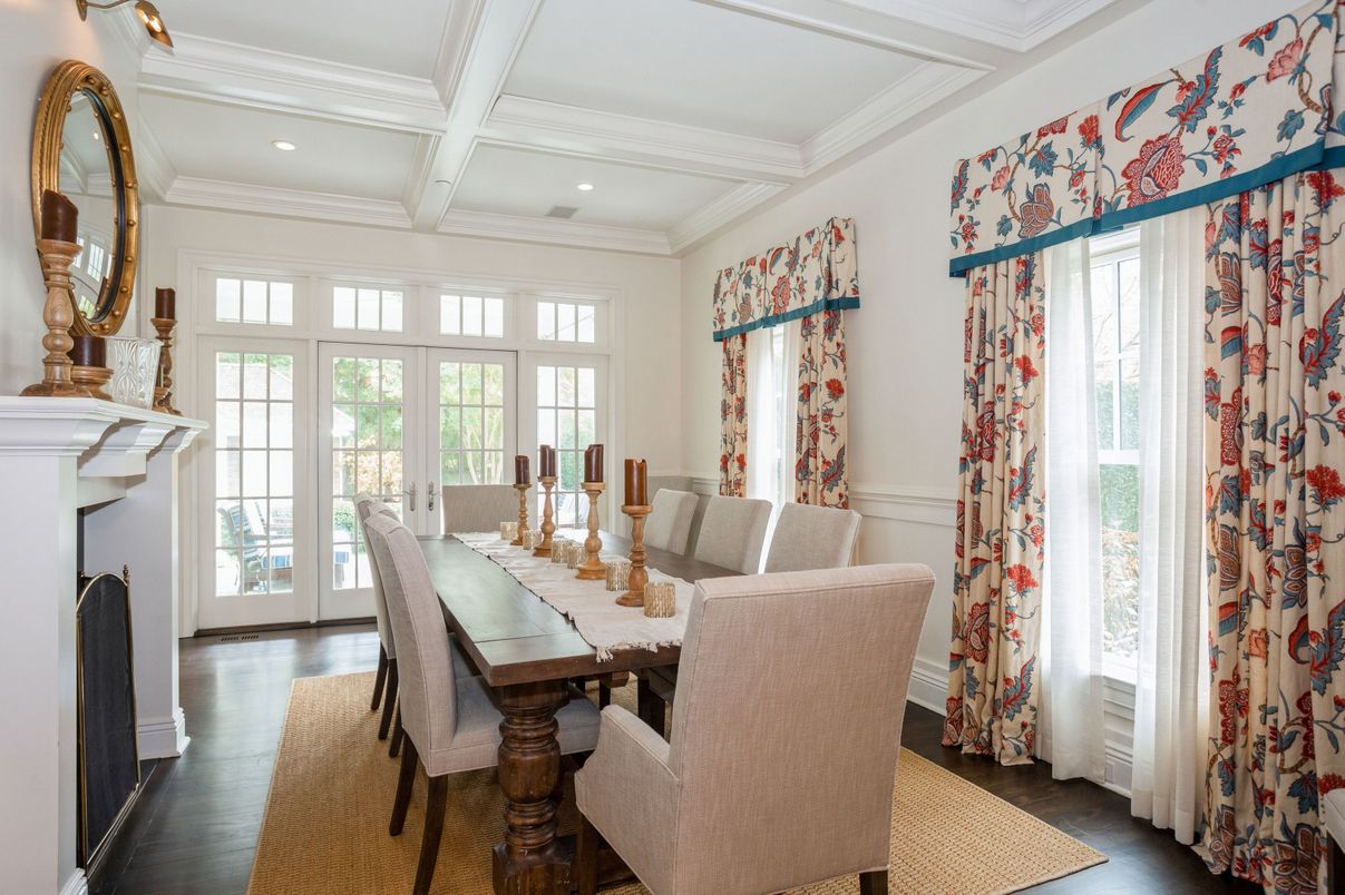 Dining room, Fireplace, Interior, Recessed Lighting