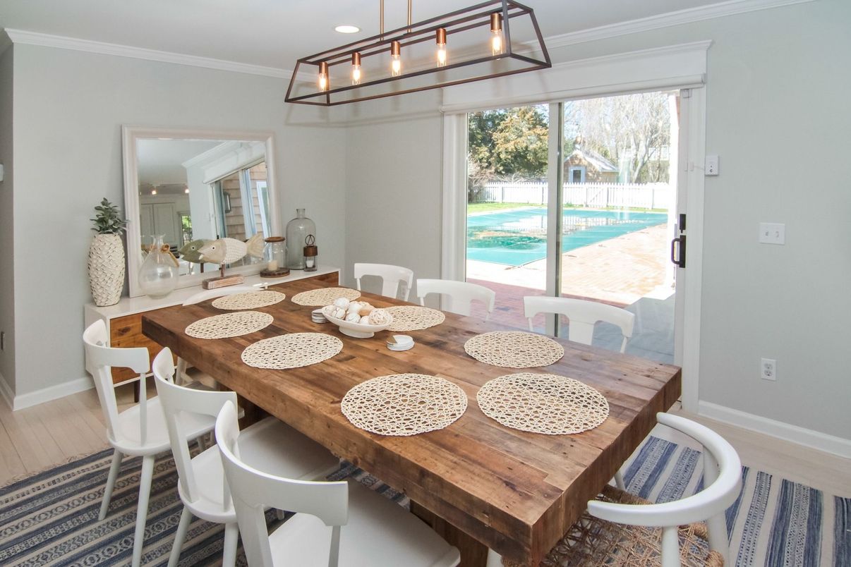 Dining room, Interior, Pendant Lights, Recessed Lighting, Wood Texture Flooring