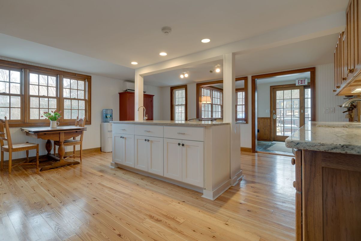 Dining room, Interior, Kitchen, Recessed Lighting, Wood Texture Flooring