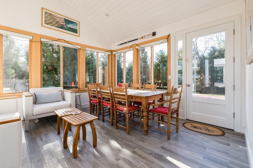 Dining room, Interior, Sun Room, Wood Texture Flooring