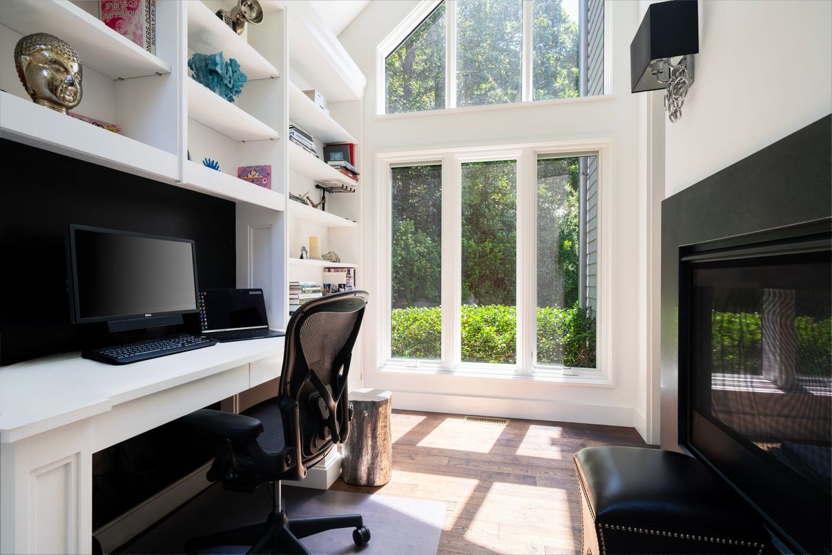 Home Office, Interior
