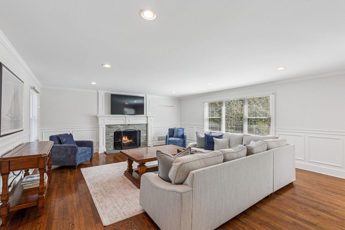 Fireplace, Interior, Living room, Recessed Lighting, Wood Texture Flooring