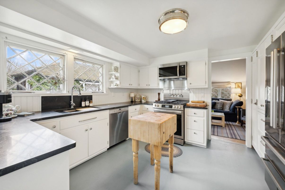 Interior, Kitchen, Stainless Steel Appliances