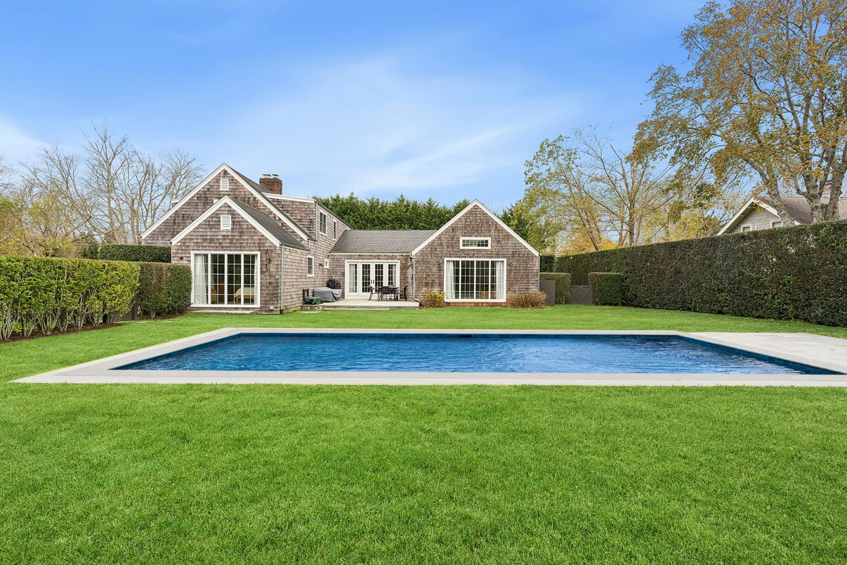 Backyard, Exterior, Facade, Pool, Brick Traditional