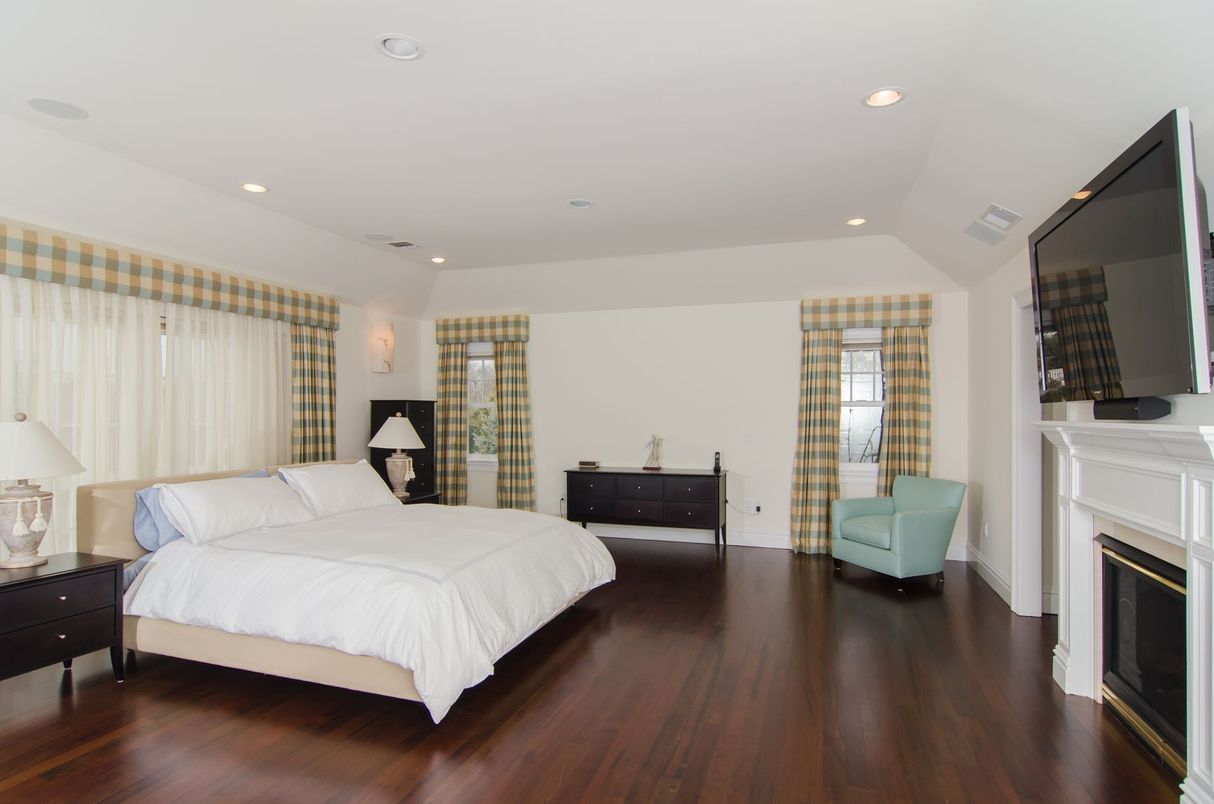 Bedroom, Fireplace, Interior, Recessed Lighting, Wood Texture Flooring