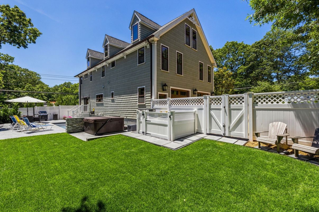 Backyard, Exterior, Hot Tub