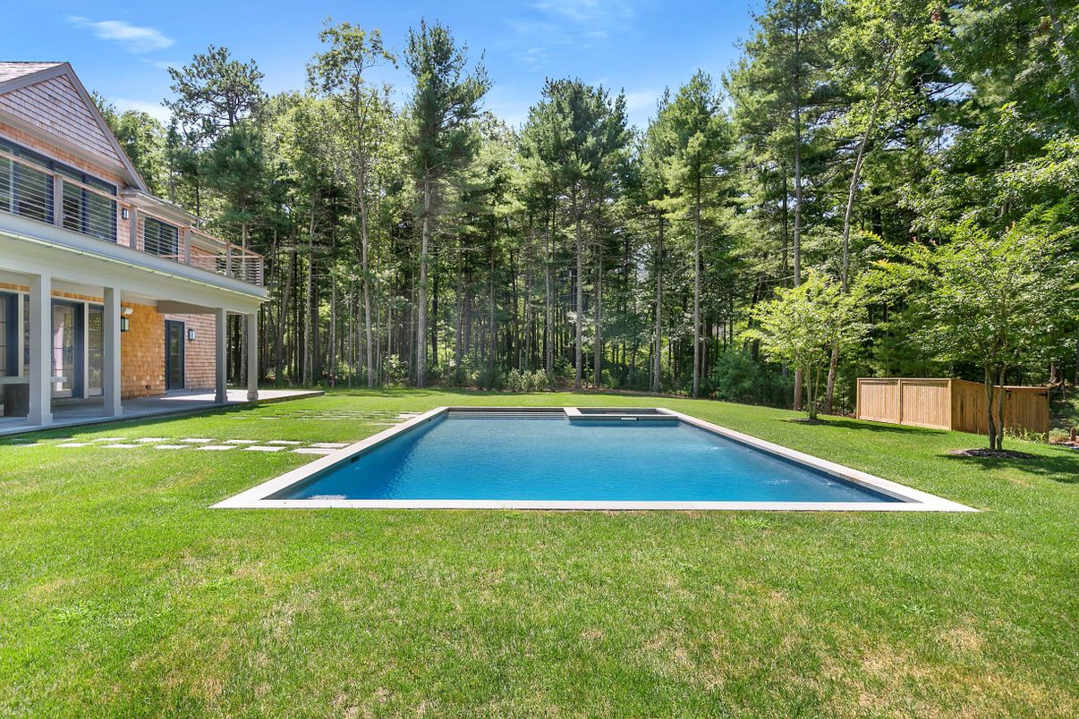 Backyard, Exterior, Pool