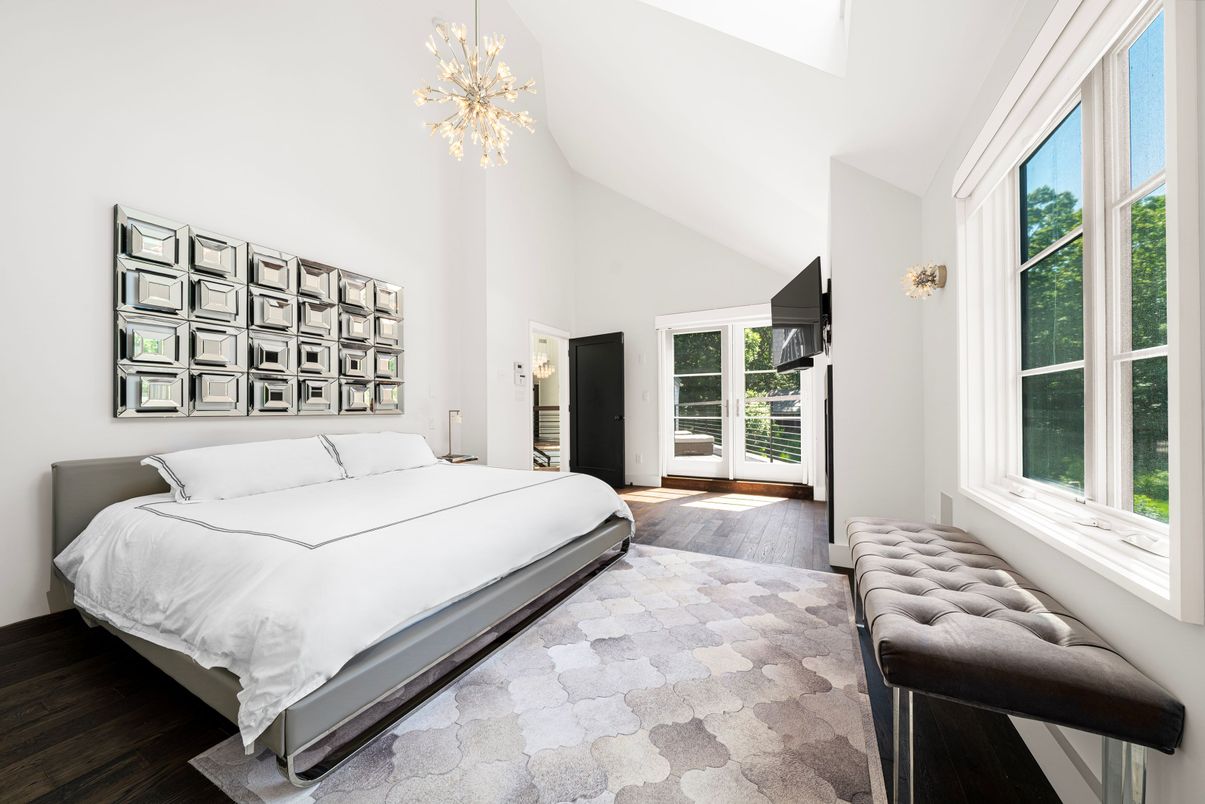 Bedroom, Interior, Pendant Lights, Wood Texture Flooring