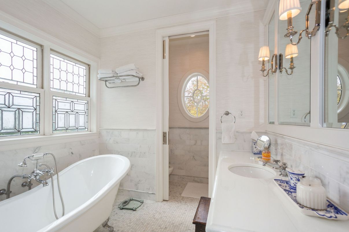 Bathroom, Dual Sink Vanities, Free Standing Baths, Interior