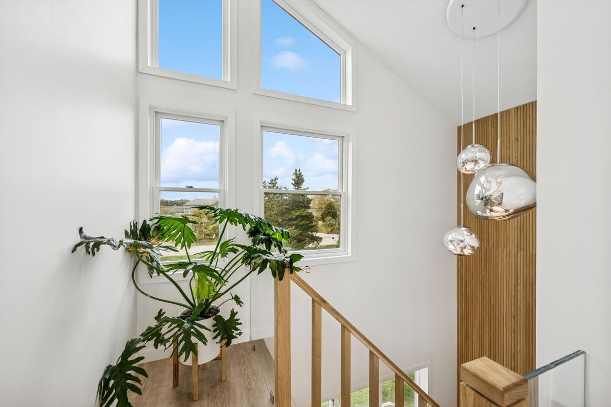 Interior, Pendant Lights, Water