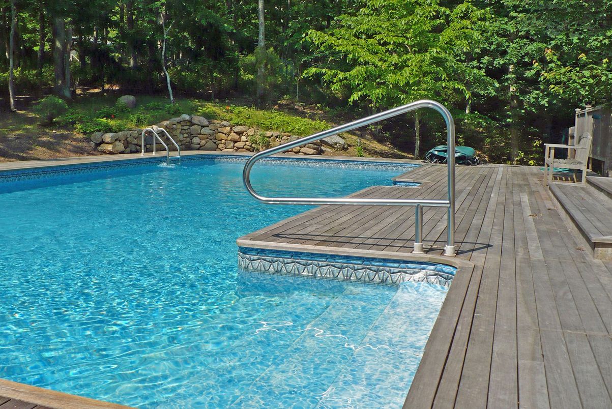 Exterior, Pool