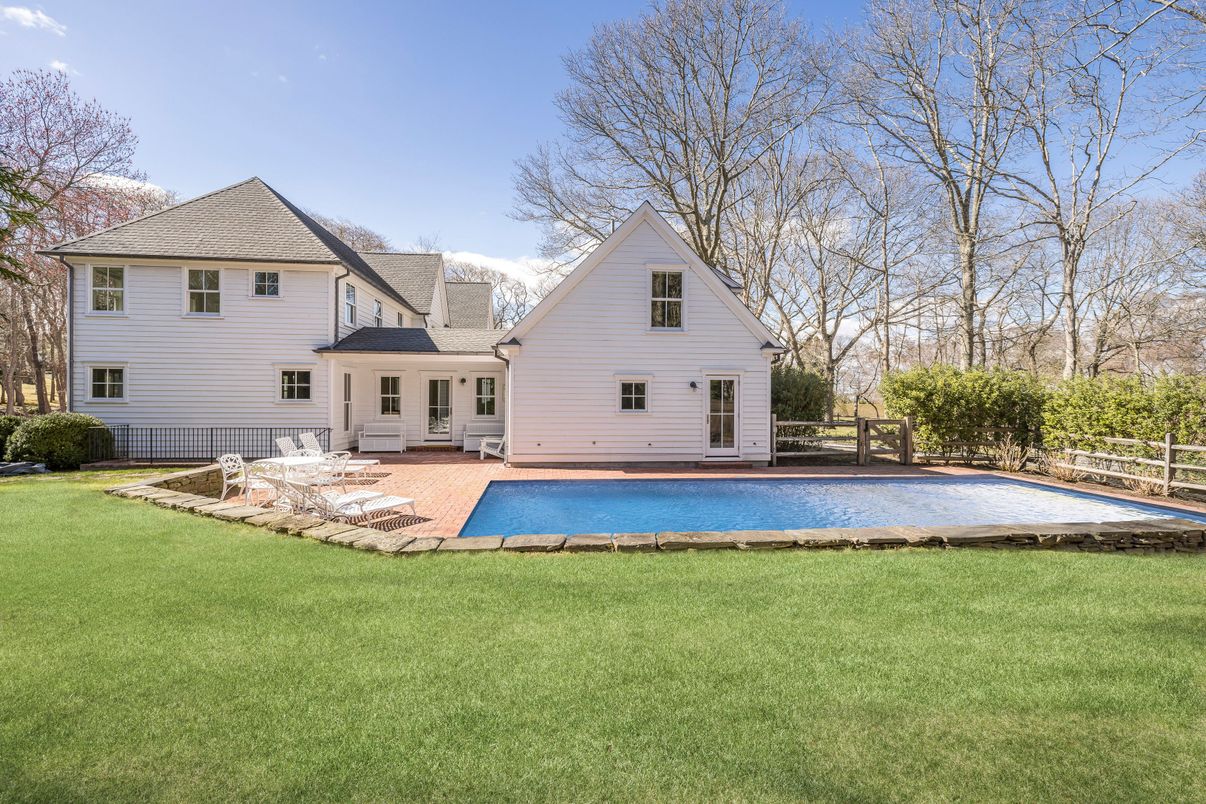 Backyard, Exterior, Pool
