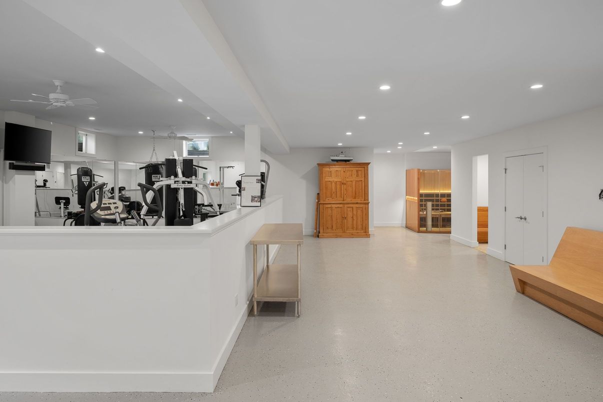 Fitness Equipment, Interior, Recessed Lighting