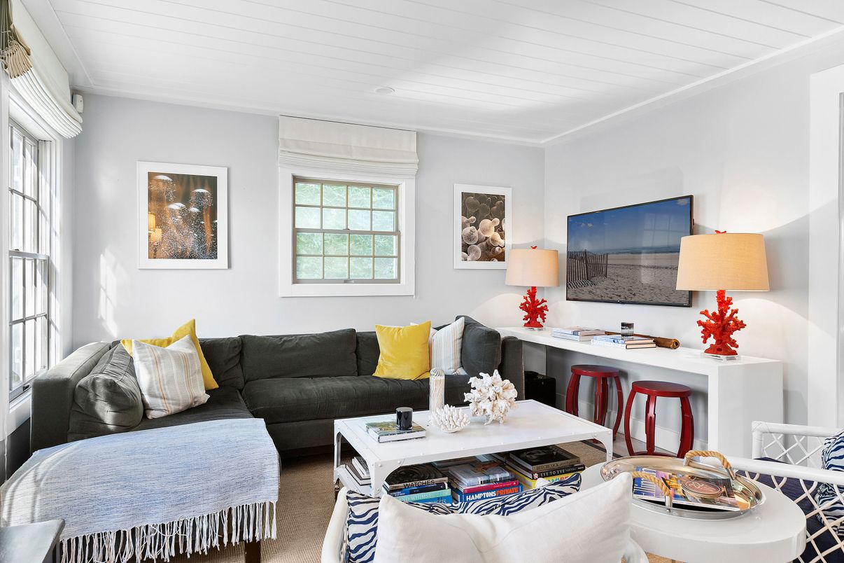 Interior, Living room