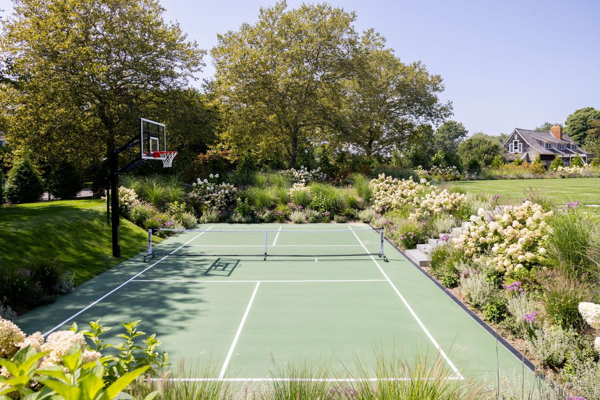 Exterior, Tennis Courts