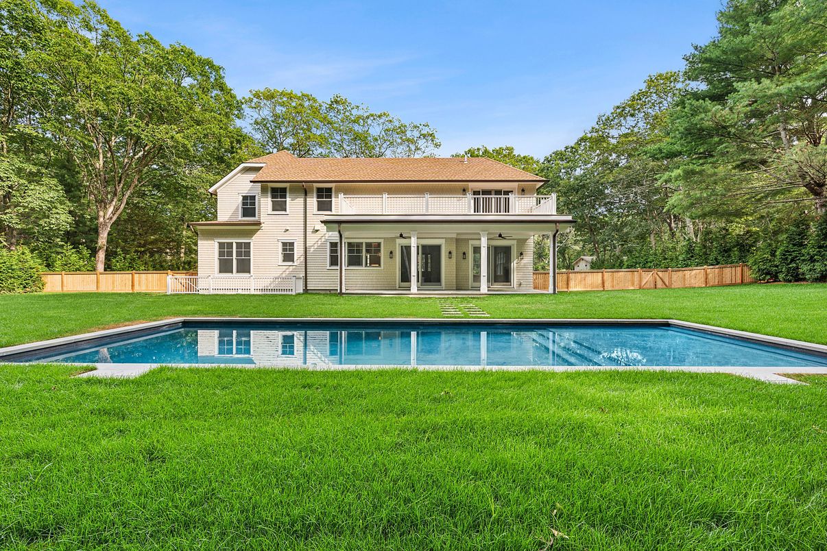 Backyard, Exterior, Pool