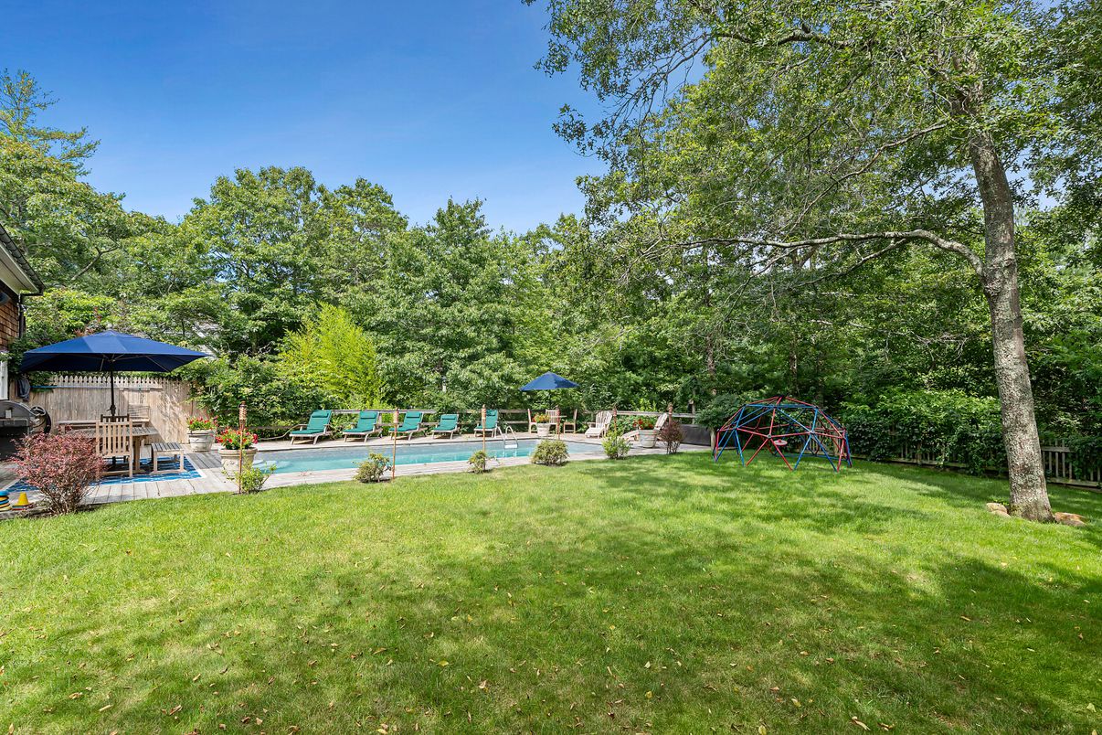 Backyard, Exterior, Playground