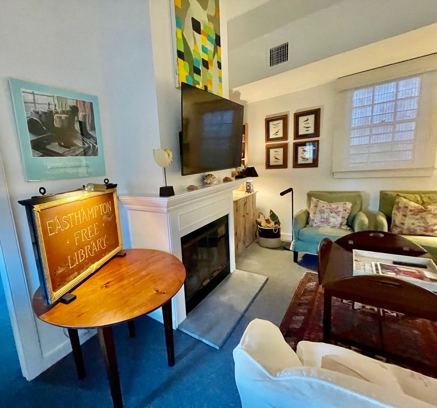 Fireplace, Interior, Living room