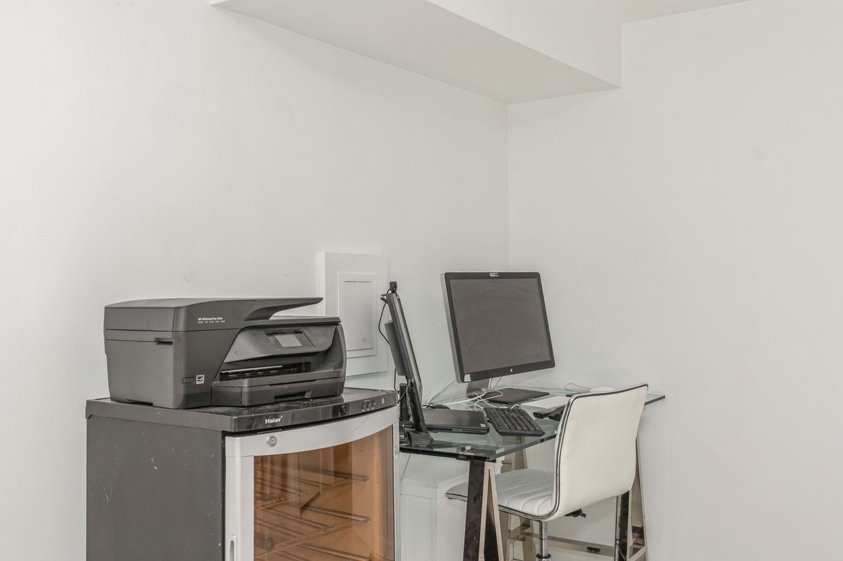 DE Listing image placeholder