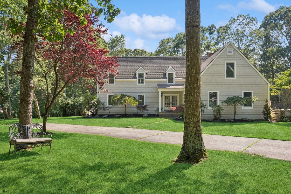 Backyard, Exterior, Facade, Farmhouse