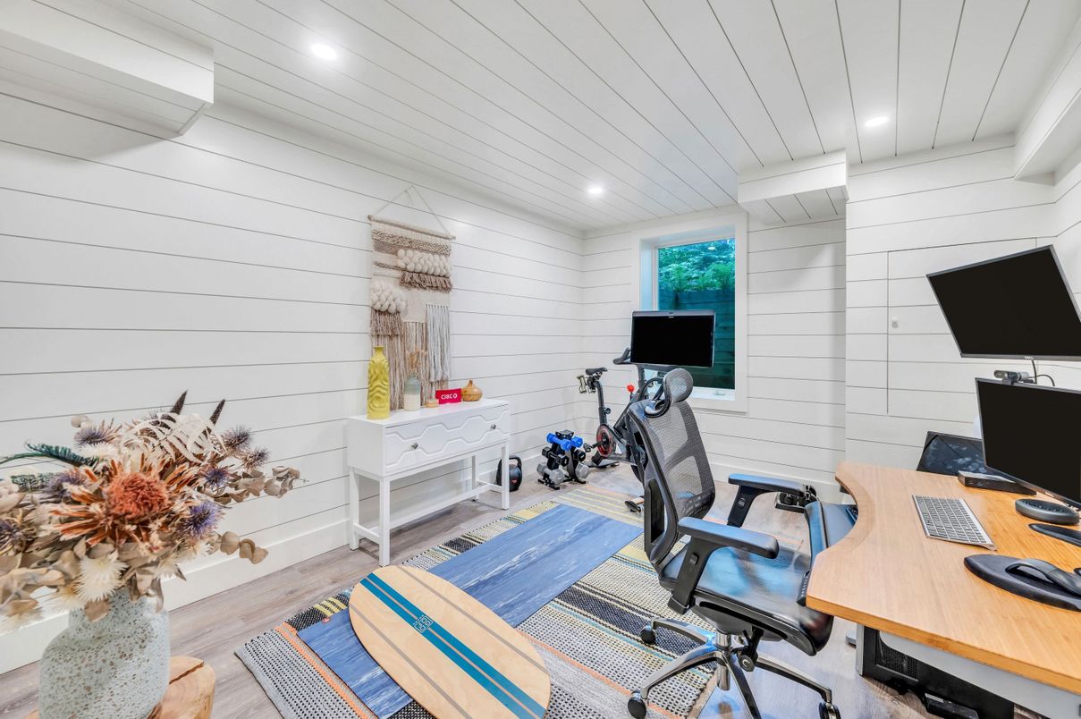 Home Office, Interior, Recessed Lighting, Wood Texture Flooring