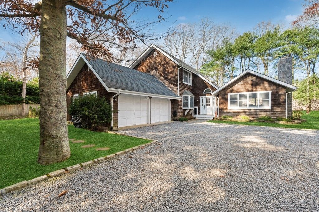 Attached, Backyard, Exterior, Facade, Brick Facade, Brick Traditional