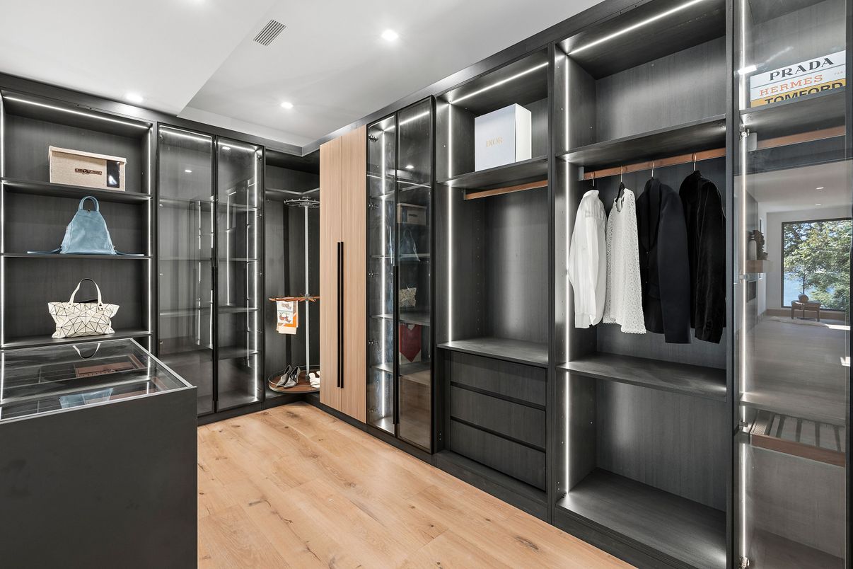 Interior, Recessed Lighting, Walk-in Closets, Wood Texture Flooring