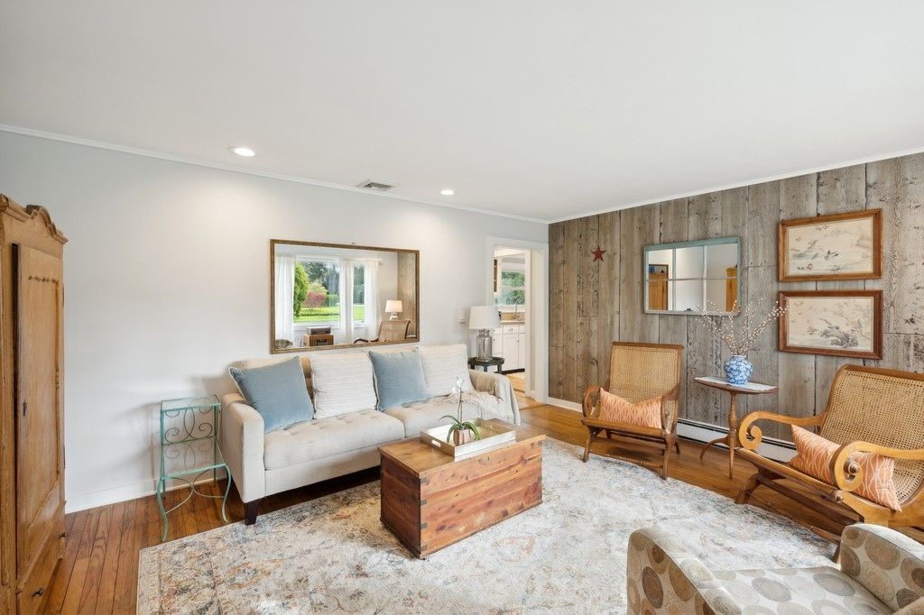 Interior, Living room, Recessed Lighting, Wood Texture Flooring, Wooden Walls