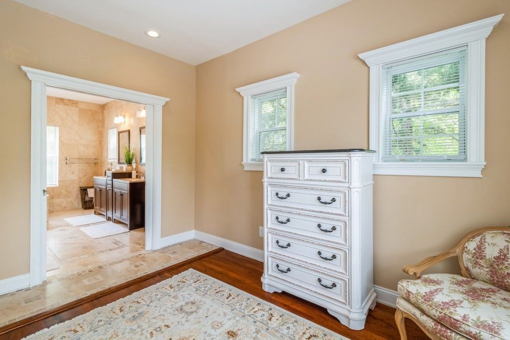 Bathroom, Interior, Recessed Lighting, Wood Texture Flooring