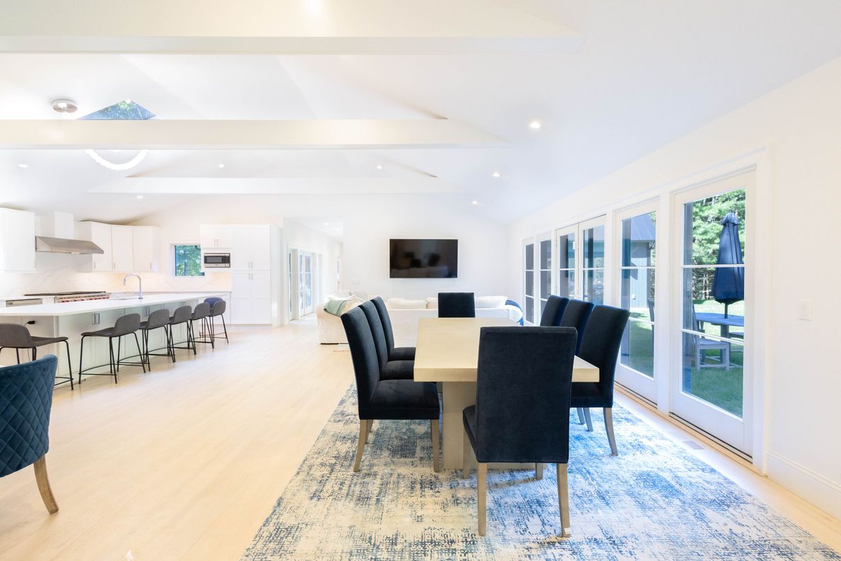 Dining room, Interior, Kitchen, Recessed Lighting, Wood Texture Flooring