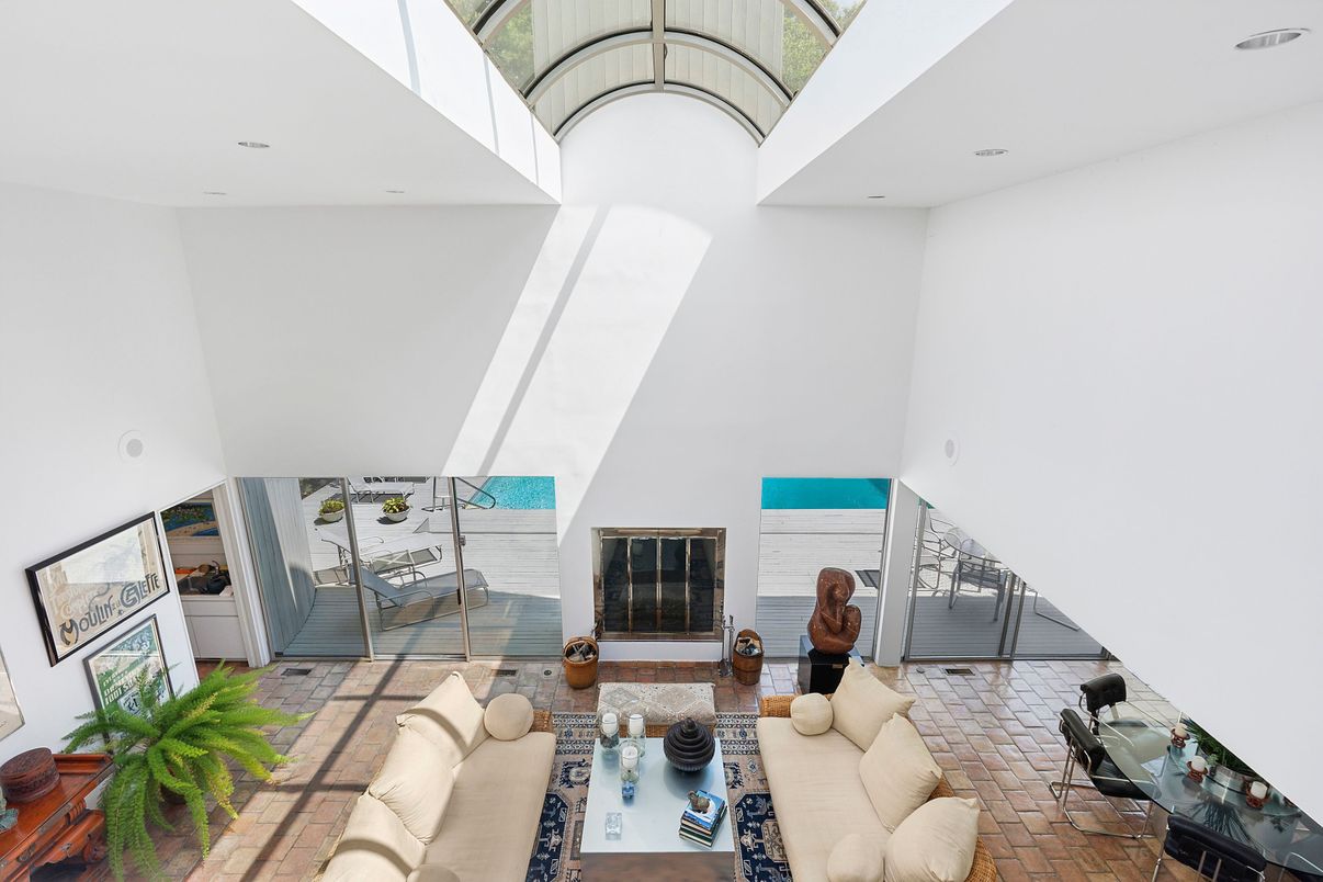 Fireplace, Interior, Living room, Recessed Lighting