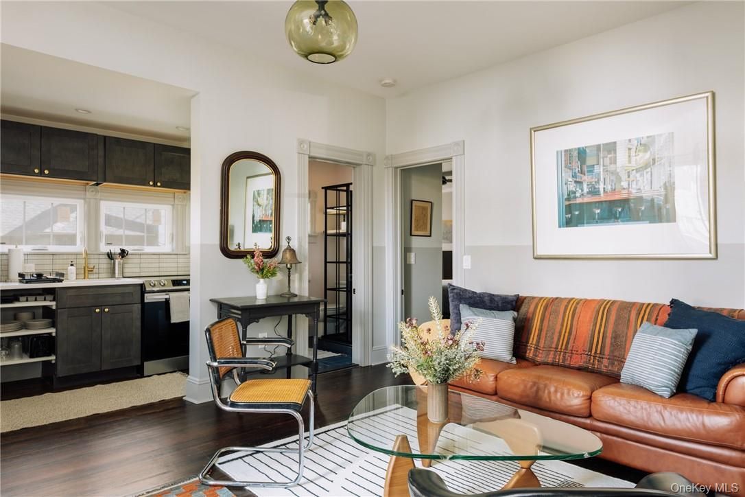 Interior, Kitchen, Living room, Pendant Lights, Wood Texture Flooring