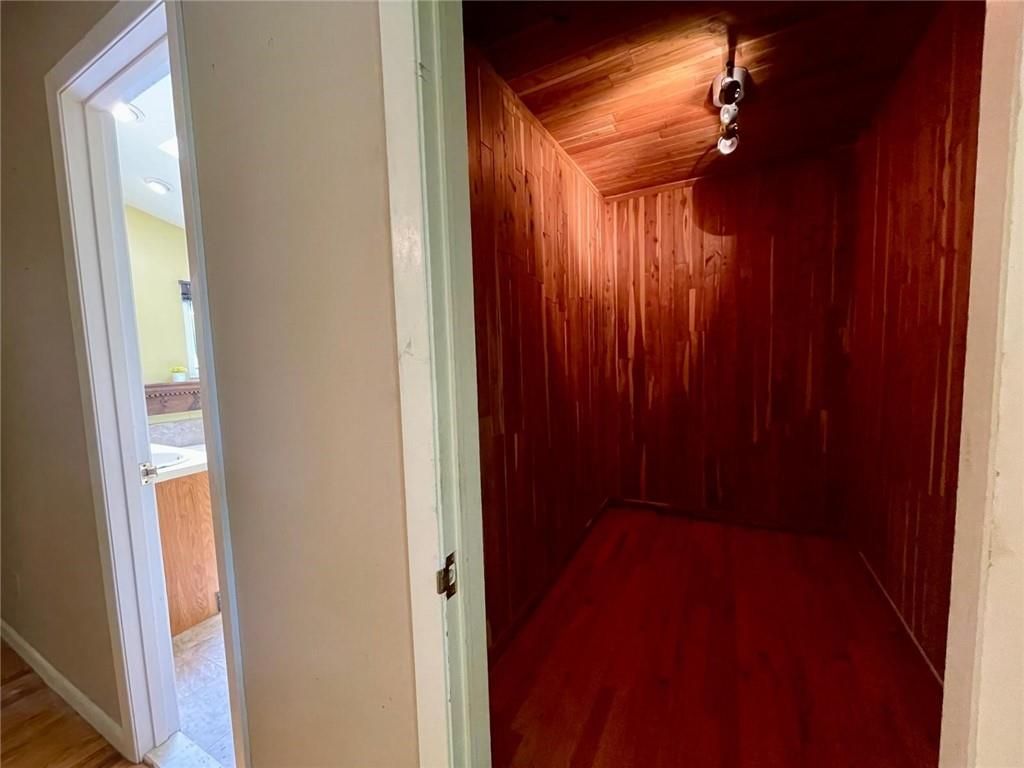 Elevator, Interior, Sauna Room