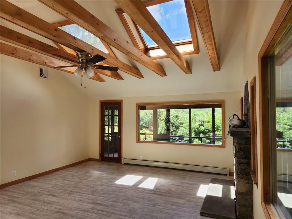 Empty room, Interior, Wooden Beams, Wood Texture Flooring