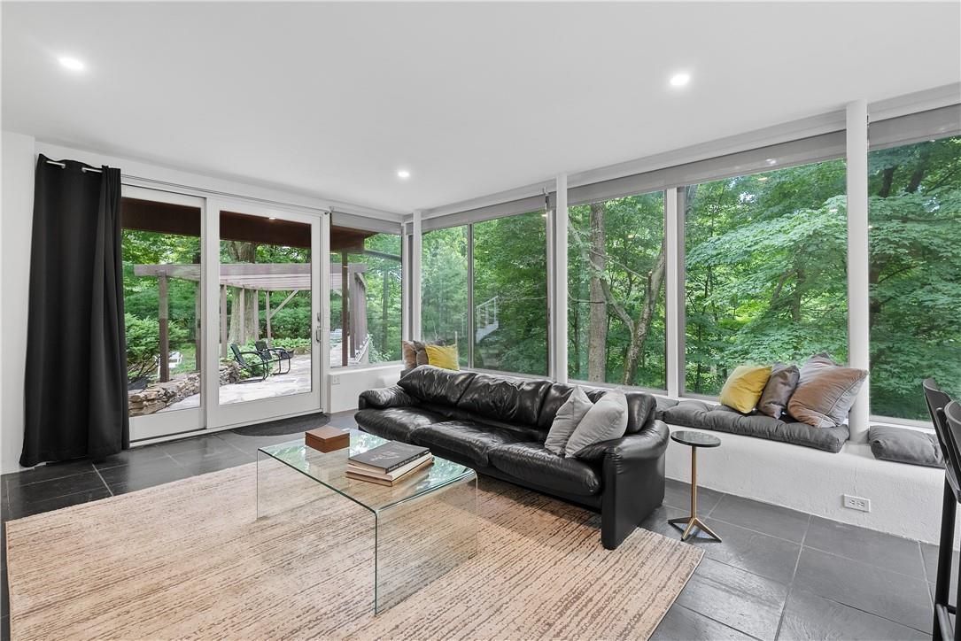 Interior, Living room, Recessed Lighting, Sun Room
