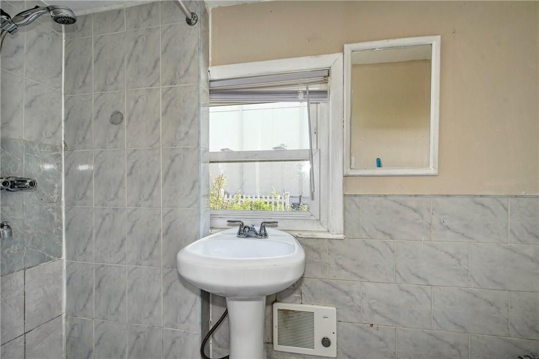 Bathroom, Interior, Marble Walls