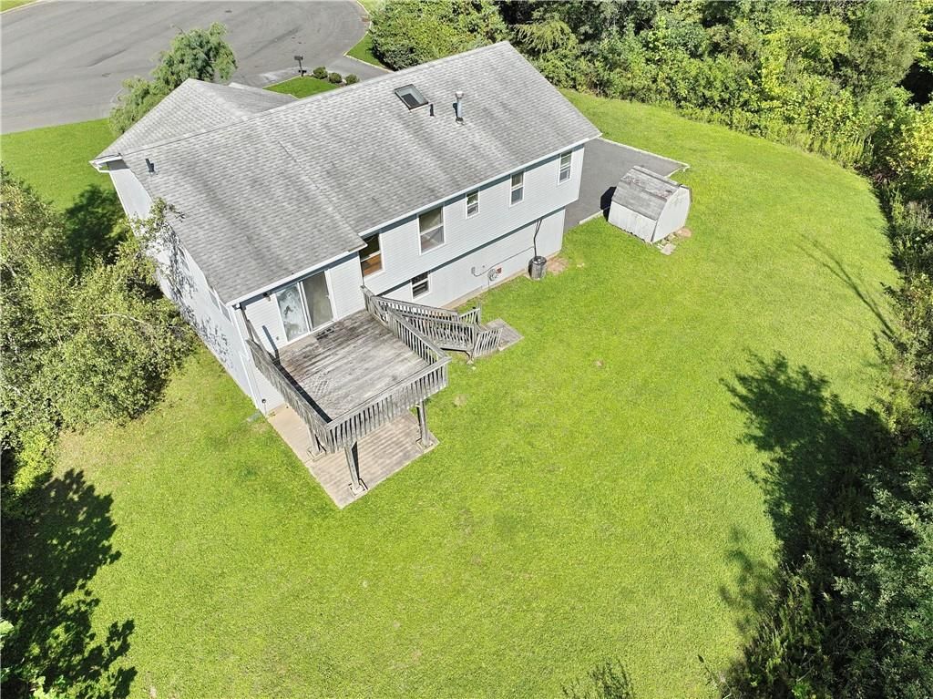 Exterior, Drone