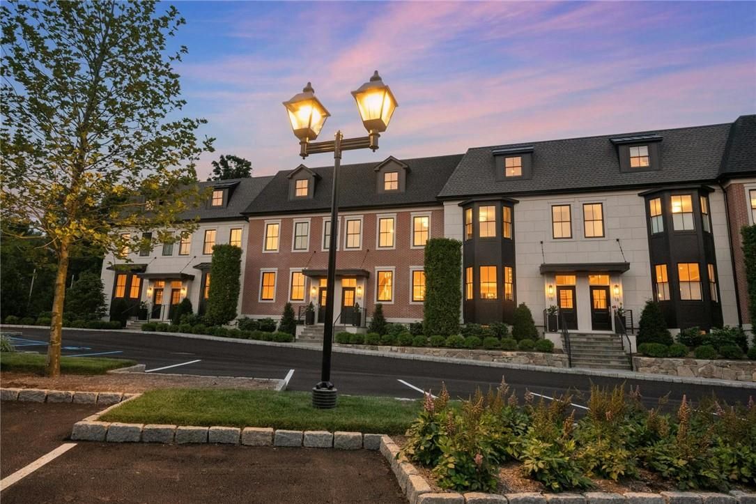 Exterior, Facade, French Provincial