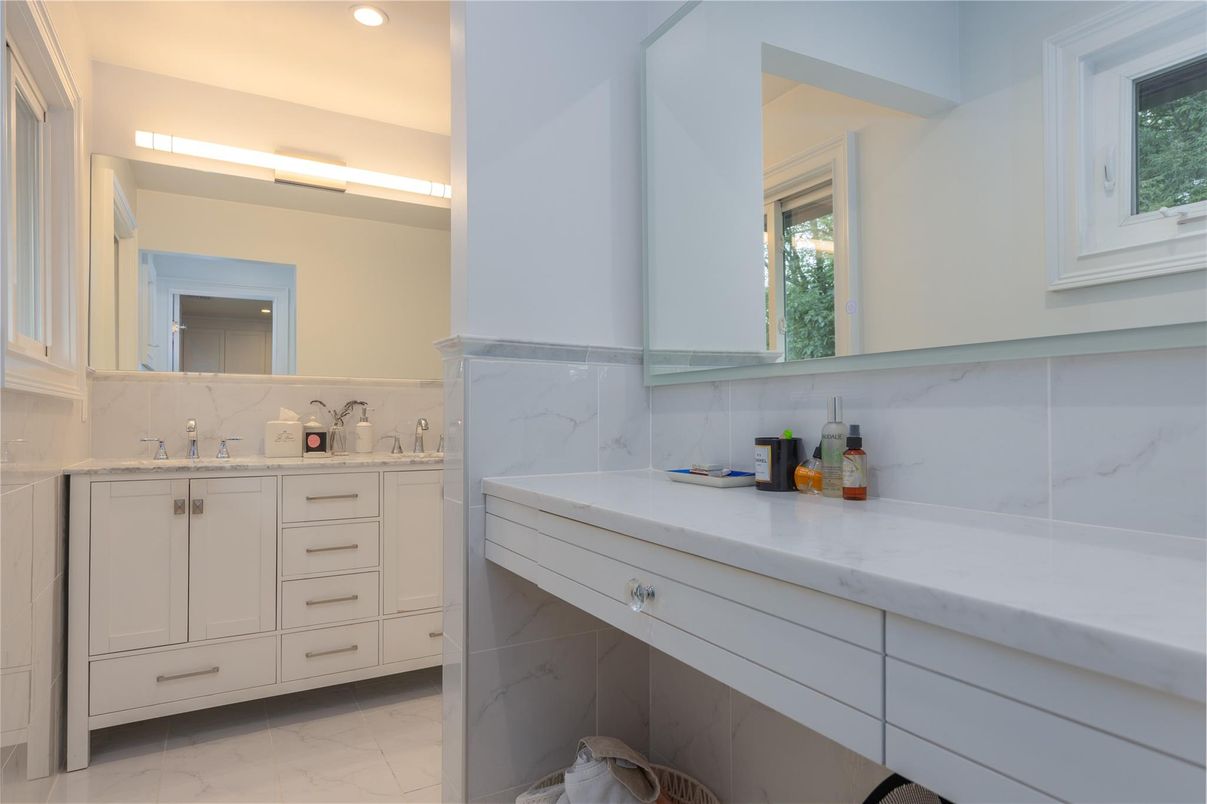 Bathroom, Dual Sink Vanities, Interior, Marble, Marble Walls, Recessed Lighting